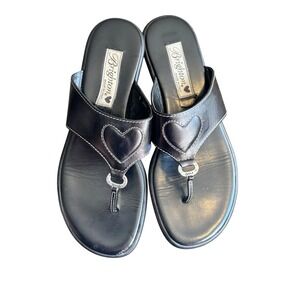 Brighton June Thong Sandals Size 7.5M • Black‎ Leather w/ Heart Accent